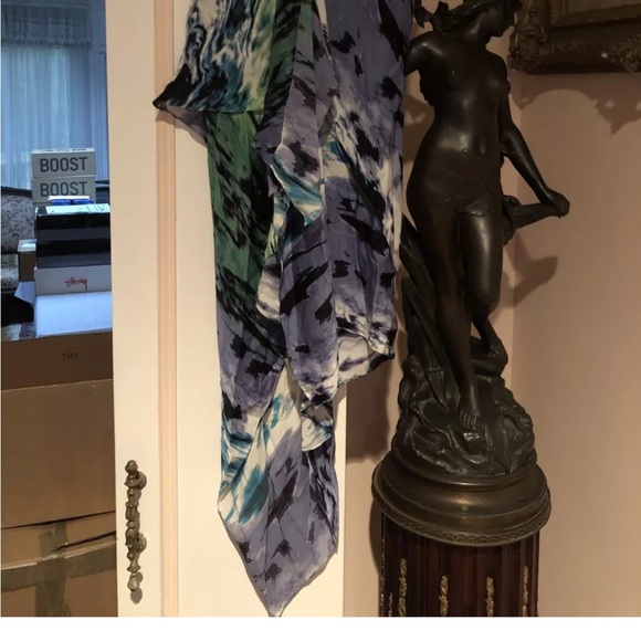 BCBG asymmetrical STRAPLESS dress SIZE 8 - Picture 6 of 6